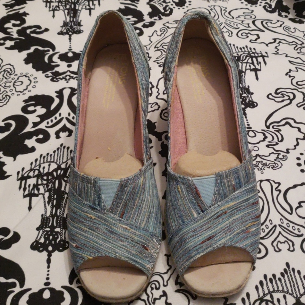 Tom's Wedges